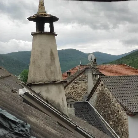 - Casa 150m2 Con Jardin Y Barbacoa Ferienhaus