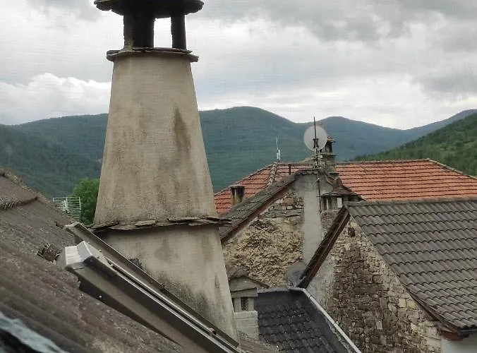 - Casa 150m2 Con Jardin Y Barbacoa Ferienhaus