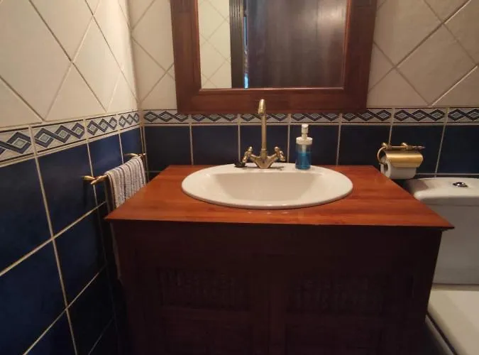 - Casa 150m2 Con Jardin Y Barbacoa *